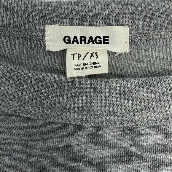 Long Sleeve Crop Top - Picture 2 of 4